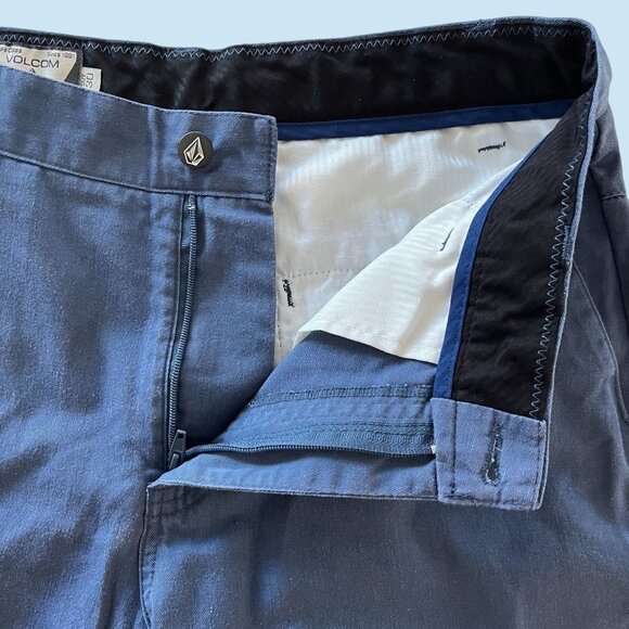 Volcom Shorts Mens 30x10 Solid Blue Flat‎ Front Chino Slash Pockets Cotton Blend - Picture 5 of 12